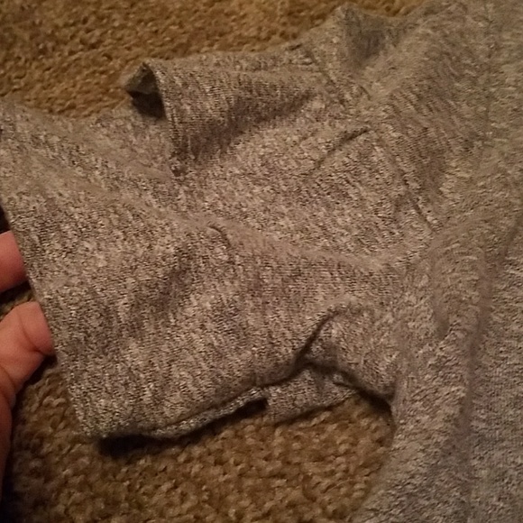 Woman's maternity dress - Picture 3 of 3